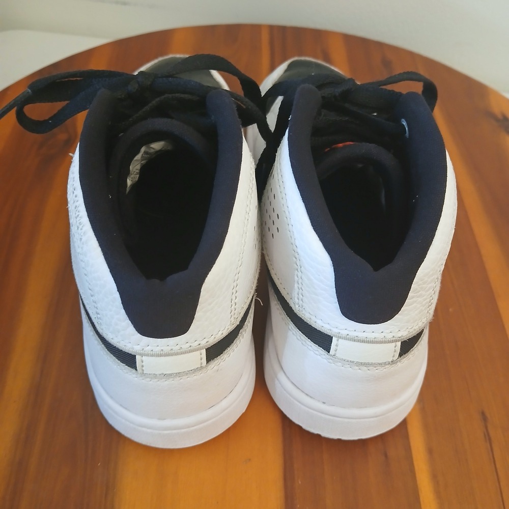Jordan Access Kids 4.5Y White Black Basketball Shoes Sneakers AV7941-101 - Picture 4 of 8